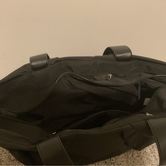 Dolce Vita “Tammy” tote - black origami exterior in Soft Nylon BNWOT - Picture 6 of 6